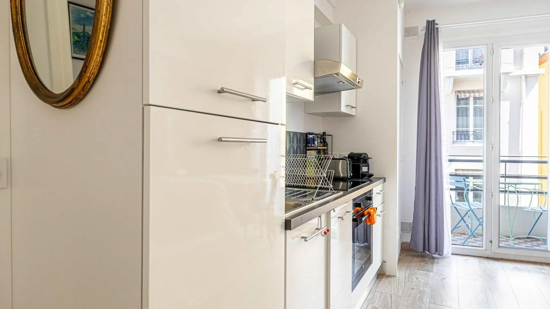 L'Angle Doux Avec Balcon Ideal Pour Couples Ou En Solo Κάννες